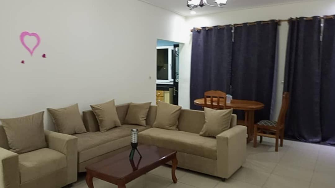 Residence Rosalie Yaoundé Quarto foto