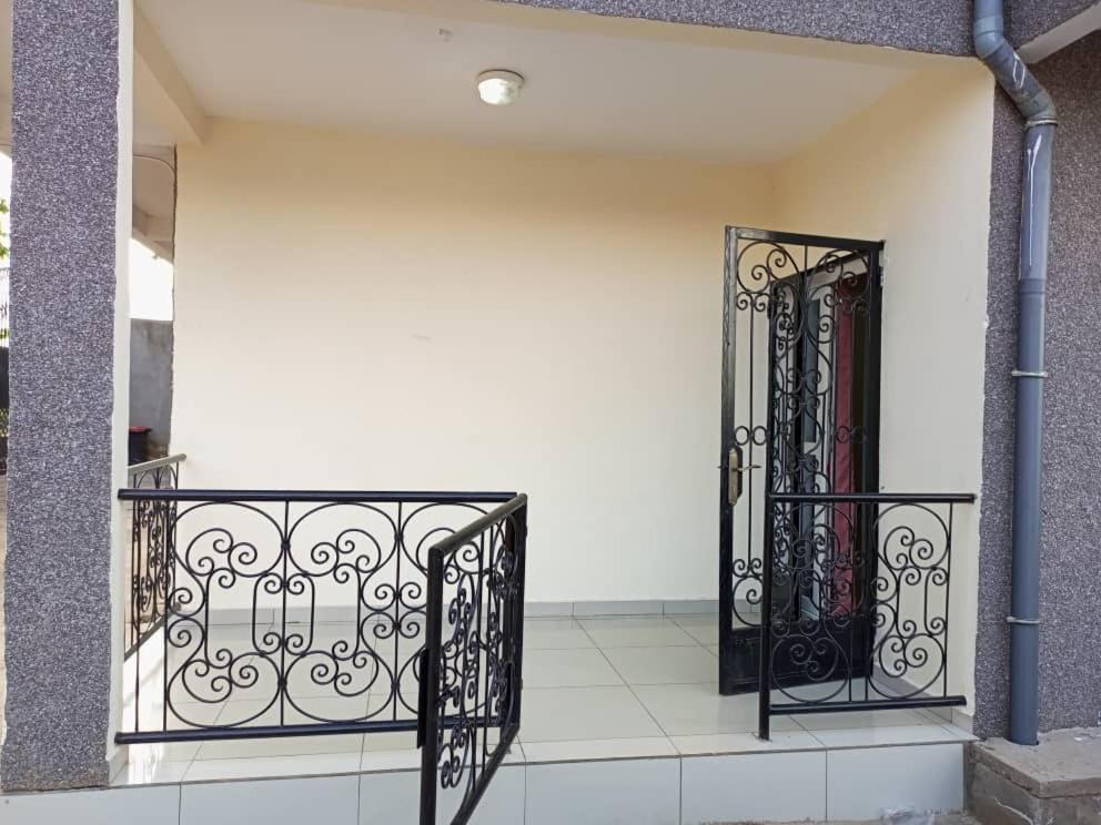 Residence Rosalie Yaoundé Quarto foto